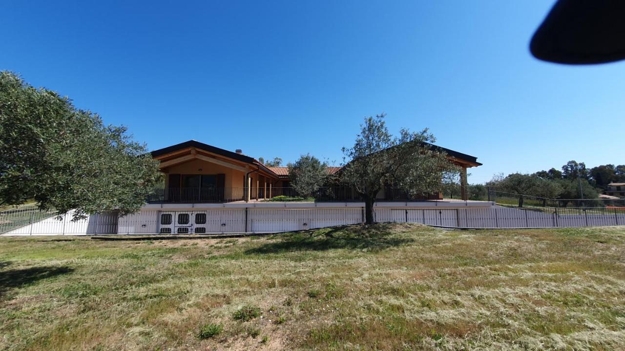 Agriturismo Corte Degli Ulivi Capoterra Buitenkant foto